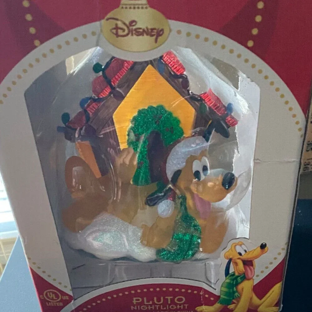 Disney Pluto Holiday Nightlight Christmas Dog House Decoration Glitter NEW!